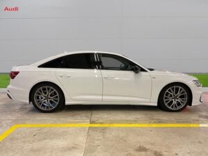 Audi A6 (Limo Hire) 10