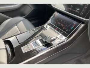 Audi A8 (Limo Hire) 6