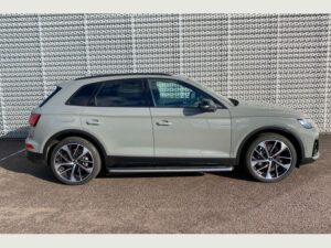 Audi Q5 (Limo Hire) 12