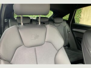 Audi Q5 (Limo Hire) 14