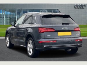 Audi Q5 (Limo Hire) 8