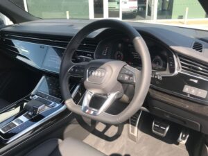 Audi Q7 Car Hire