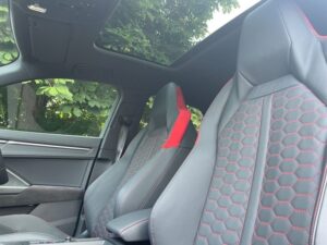 Audi RS Q3 (Limo Hire) 13