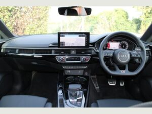 Audi S5 (Limo Hire) 10