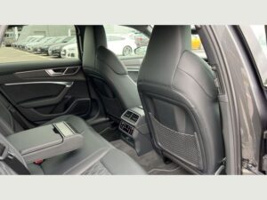 Audi S7 (Limo Hire) 12