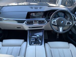 BMW X7 Series Car Renting