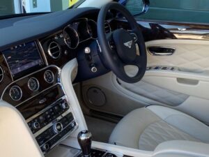 Bentley Mulsanne (Limo Hire) 12