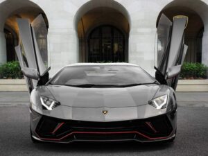 Lamborghini Aventador (Sports Car) 11