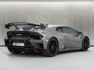 Lamborghini Huracan (Sports car) 12