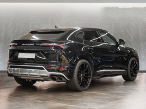 Lamborghini Urus (Limo Hire) 2