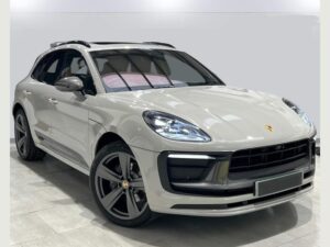 Porsche Macan (Exclusive Hire) 5