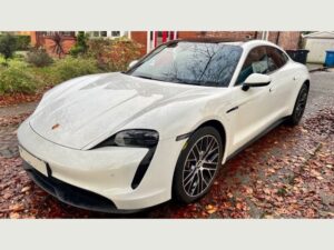 Porsche Taycan (Exclusive Hire) 6